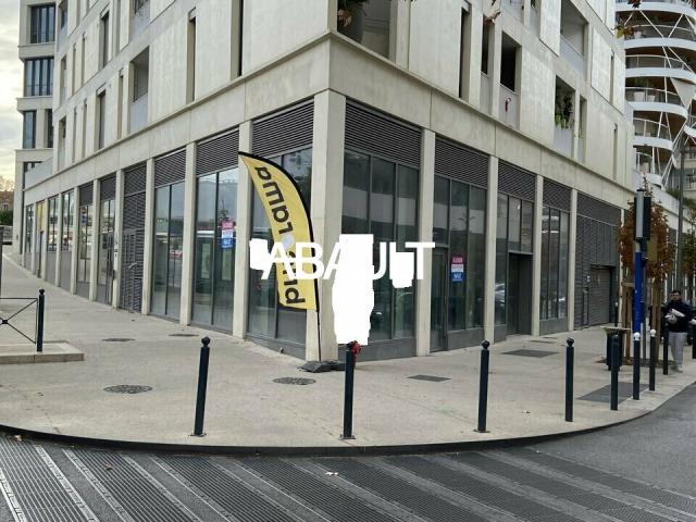 Local commercial d'environ 230 m² quartier gare ZAC Nouveau Saint Roch à Montpellier 